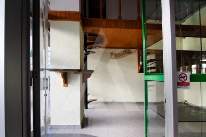 Loja para Arrendamento em Glória e Vera Cruz