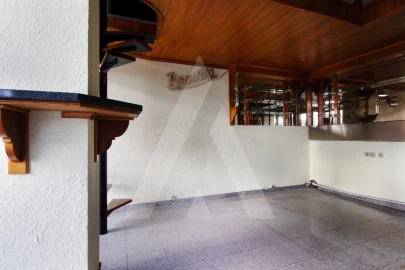 Loja para Arrendamento em Glória e Vera Cruz