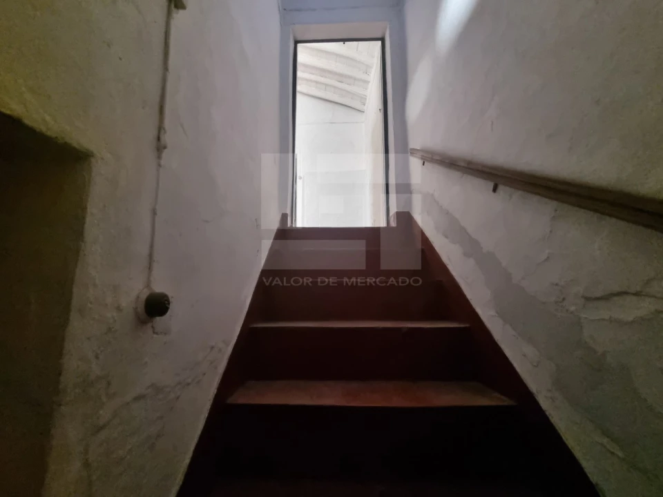 Apartamento T1 para Venda em Borba (Matriz) Foto 7