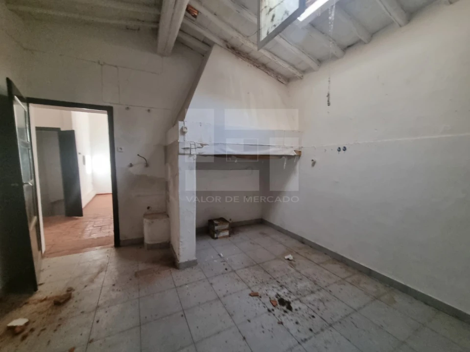 Apartamento T1 para Venda em Borba (Matriz) Foto 10