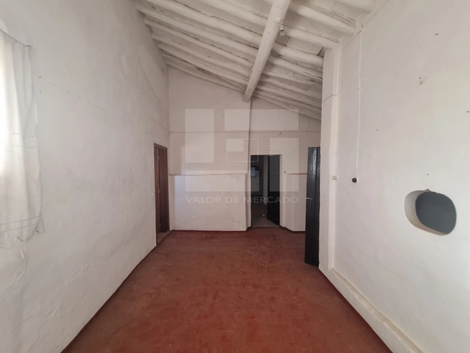 Apartamento T1 para Venda em Borba (Matriz) Foto 18