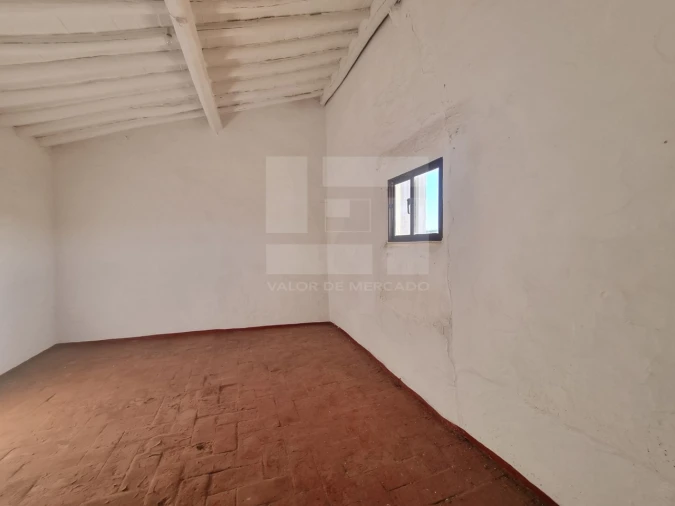 Apartamento T1 para Venda em Borba (Matriz) Foto 16