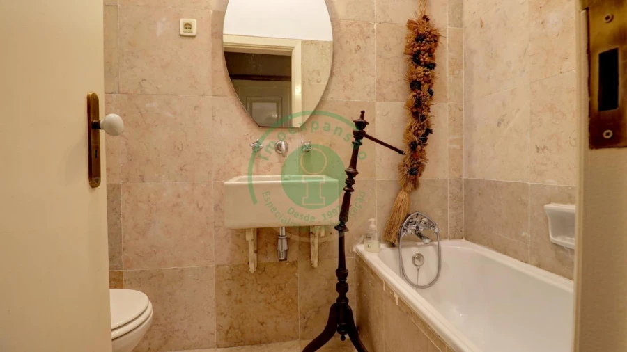 Moradia T6 para Venda em Buarcos Foto 9