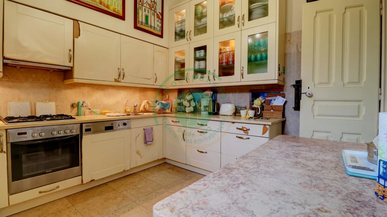 Moradia T6 para Venda em Buarcos Foto 4