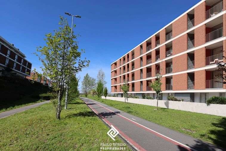 Apartamento T4 para Venda em Costa Foto 7