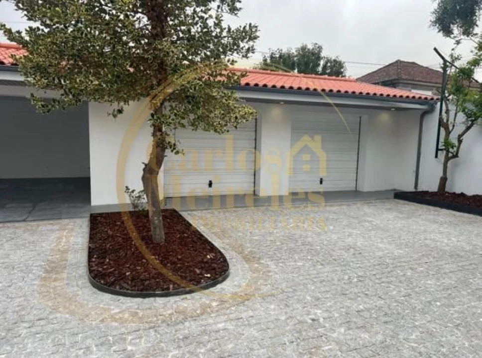 Moradia T5 para Venda em Fafe Foto 4