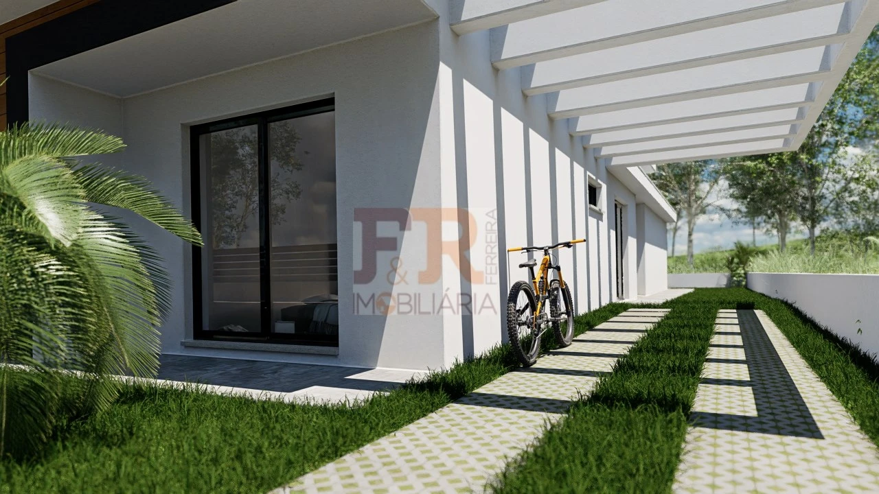 Moradia T4 para Venda em Fernao Ferro Foto 6