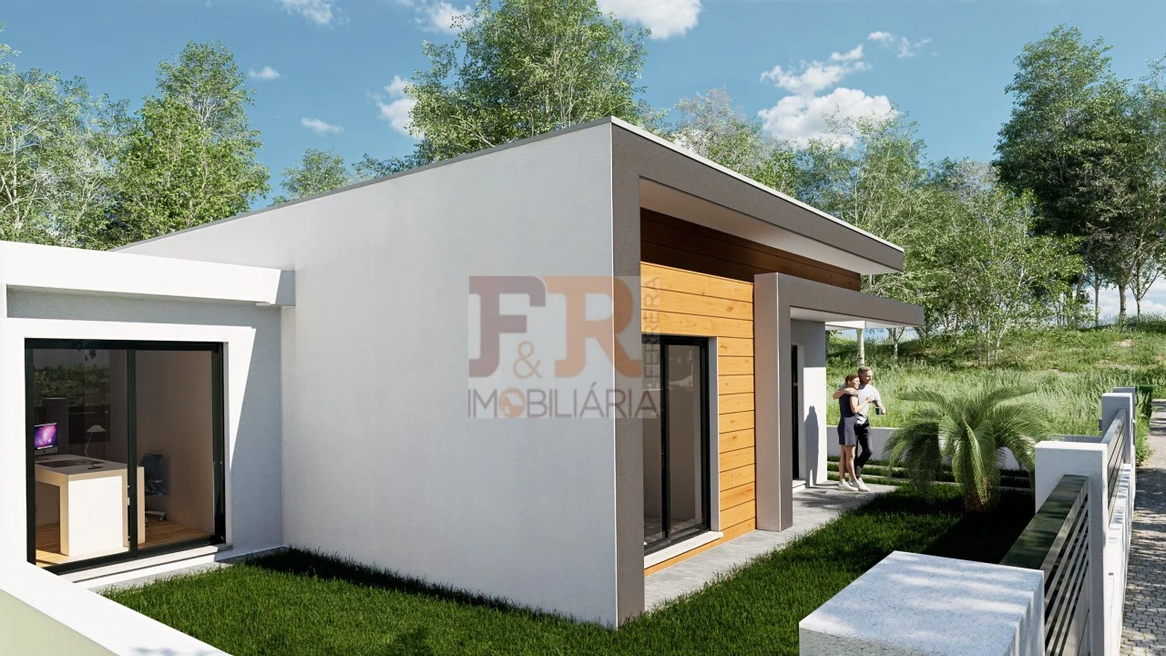 Moradia T4 para Venda em Fernao Ferro Foto 9