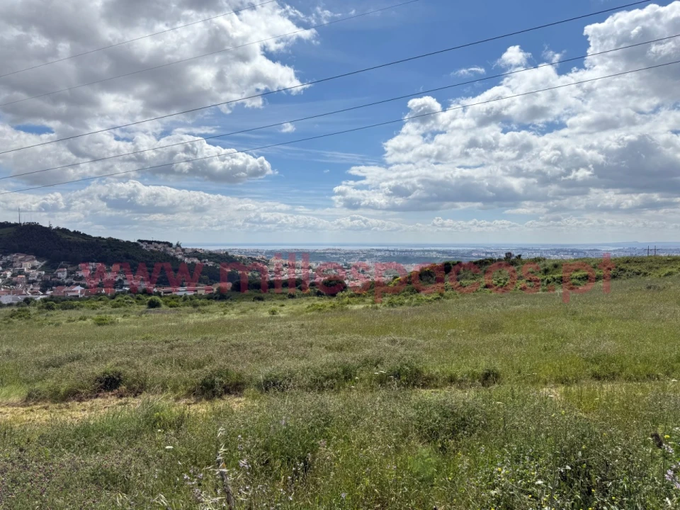 Terreno P/ Prédio para Venda em Ramada e Caneças Foto 3