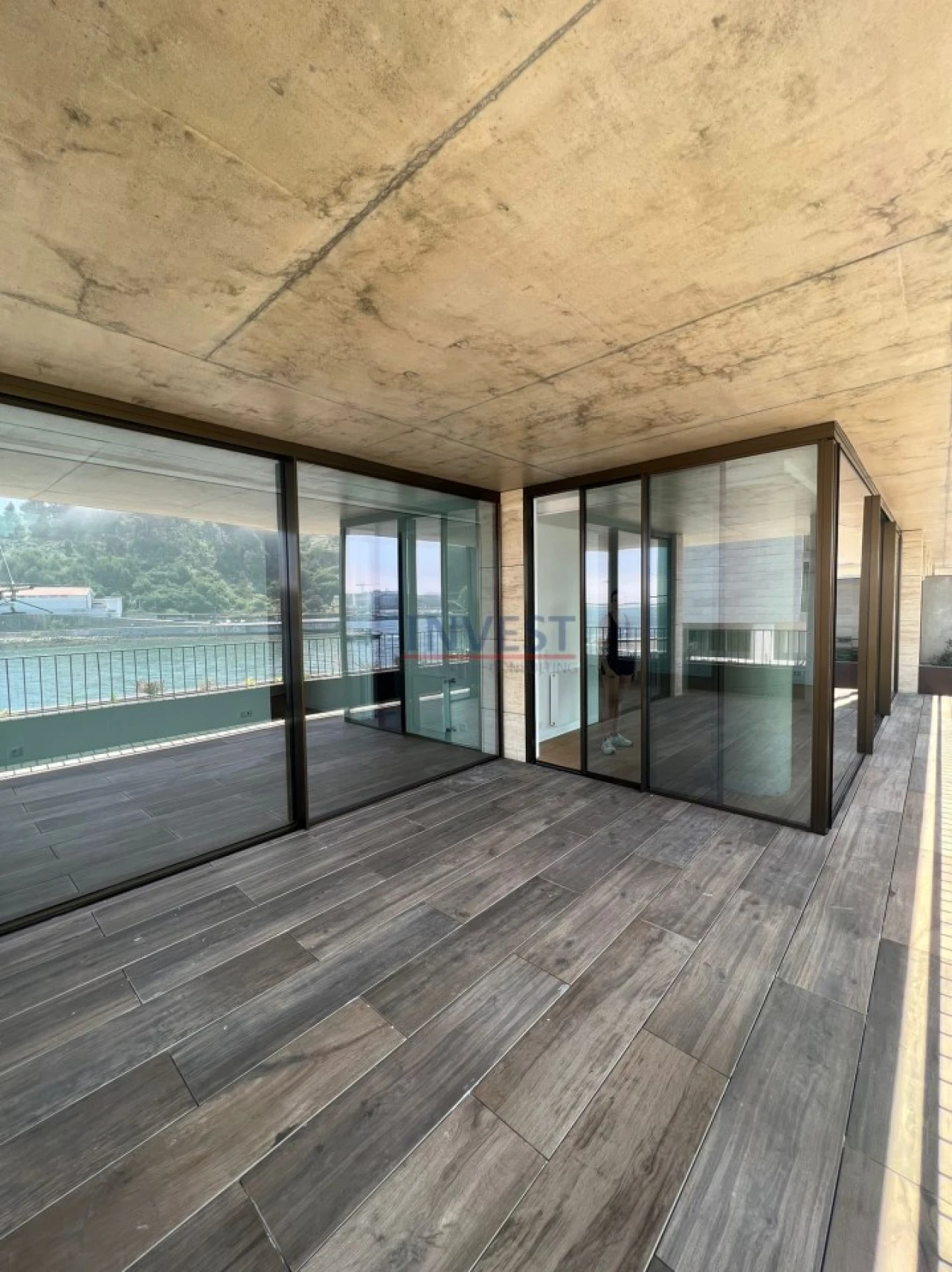 Apartamento T4 para Venda em Lordelo do Ouro e Massarelos Foto 3