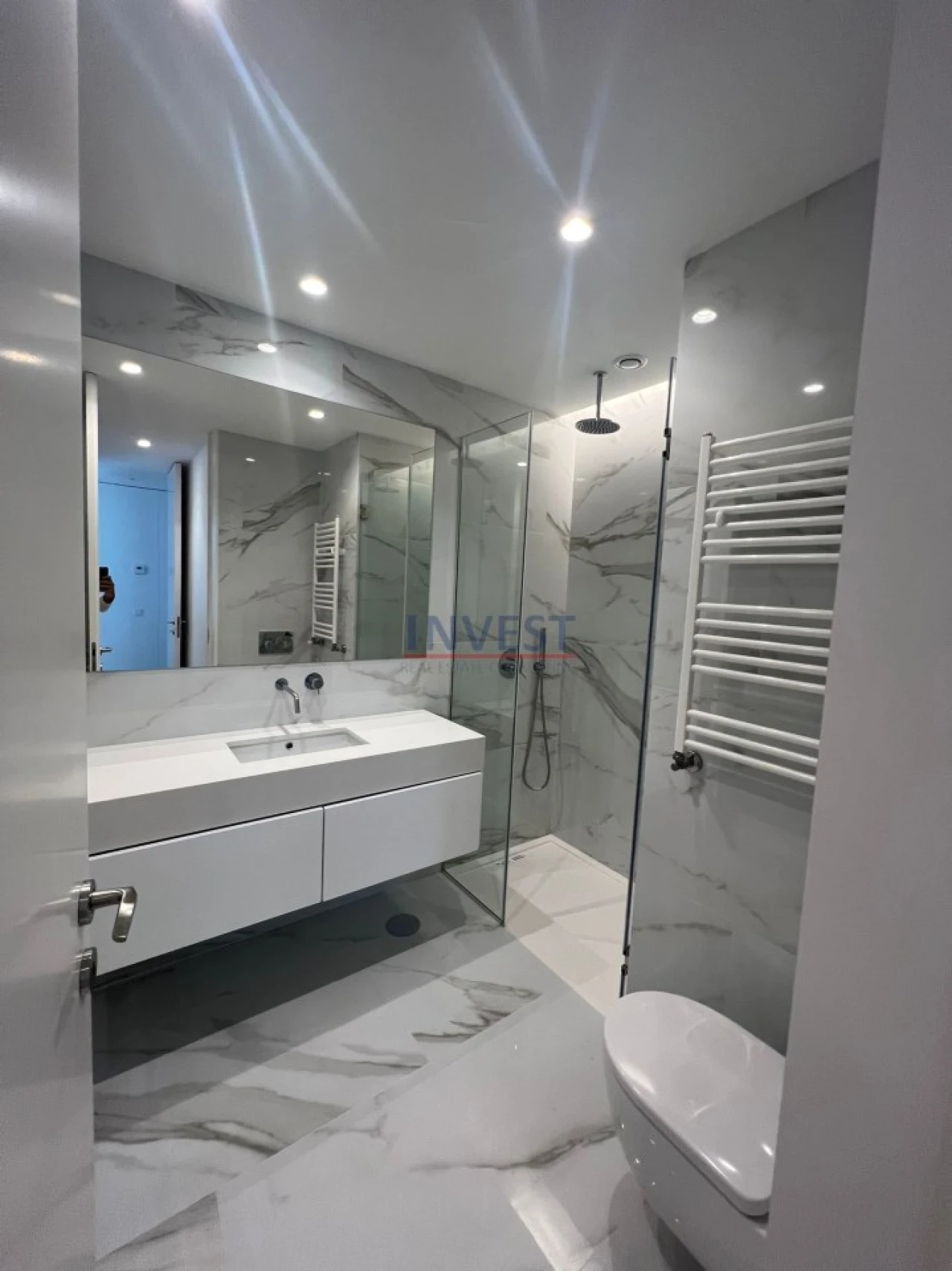 Apartamento T4 para Venda em Lordelo do Ouro e Massarelos Foto 18