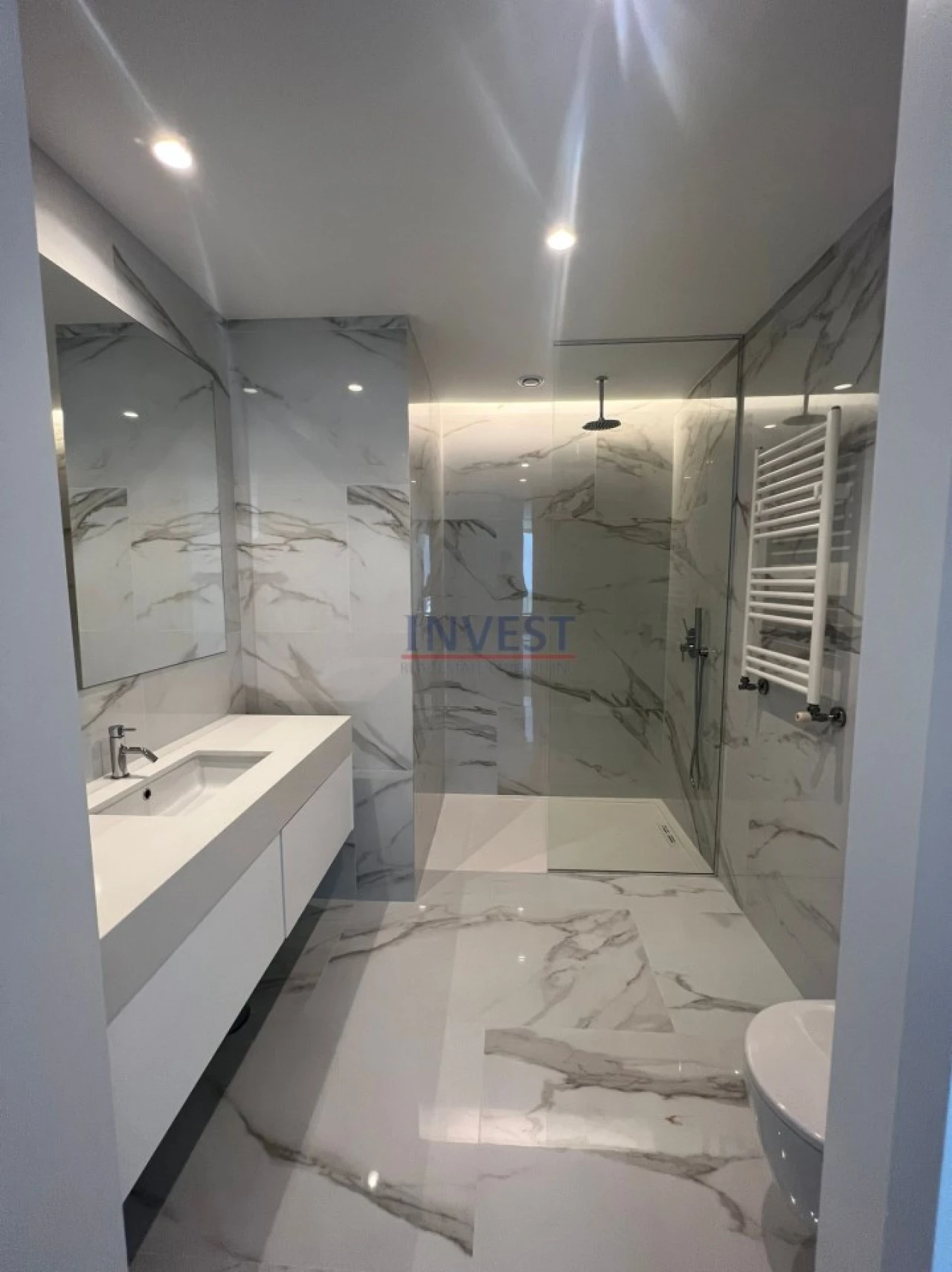Apartamento T4 para Venda em Lordelo do Ouro e Massarelos Foto 20