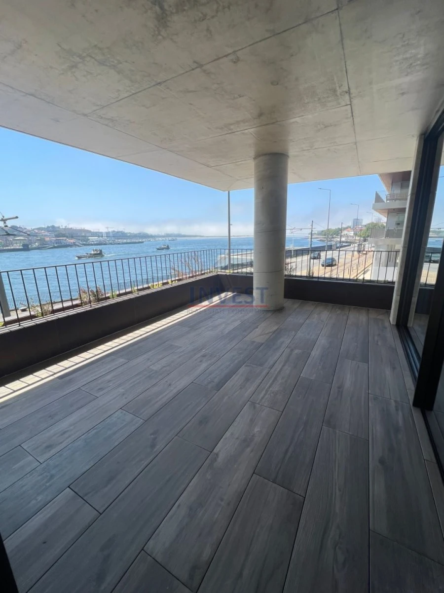 Apartamento T4 para Venda em Lordelo do Ouro e Massarelos Foto 4