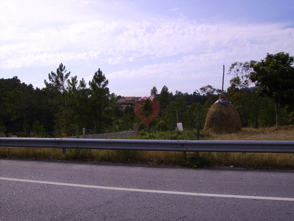 Terreno para Venda em Ceivães e Badim Foto 9
