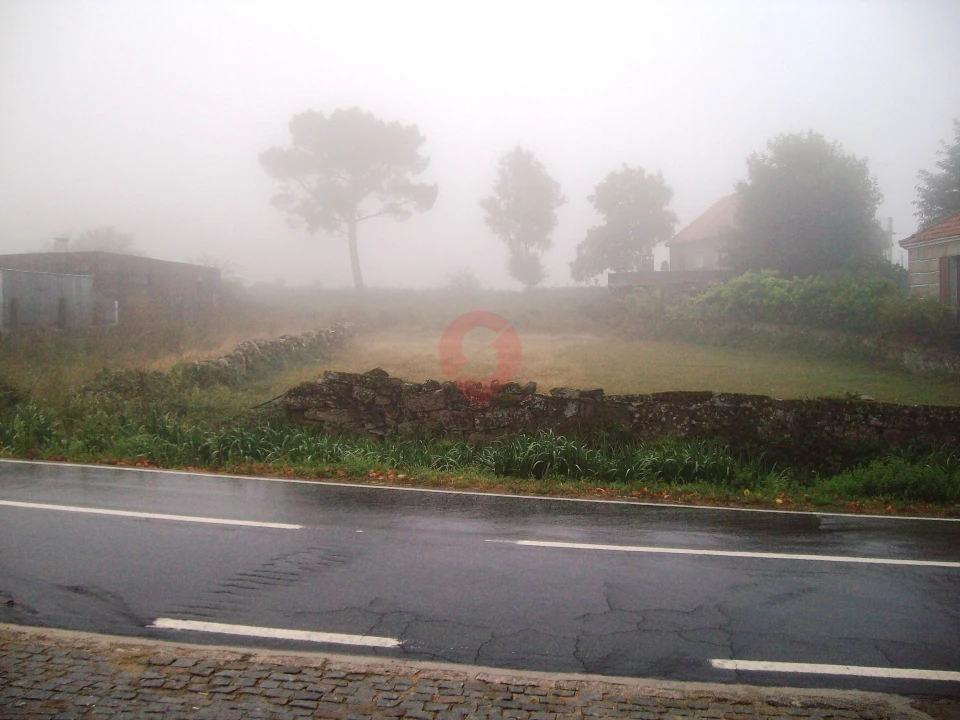 Terreno para Venda em Paderne Foto 2