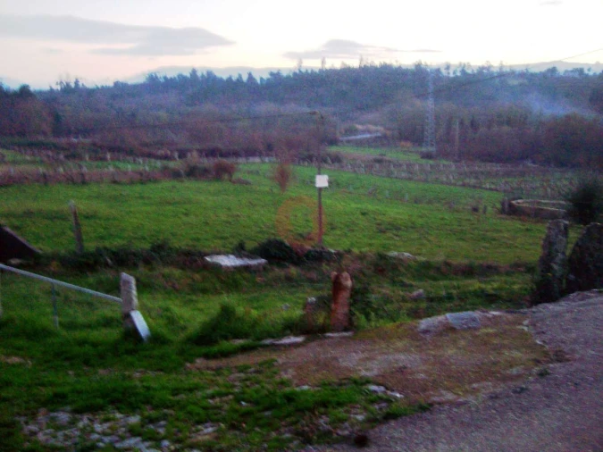 Terreno para Venda em Troporiz e Lapela Foto 2