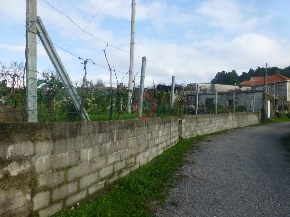 Terreno para Venda em Podame Foto 2
