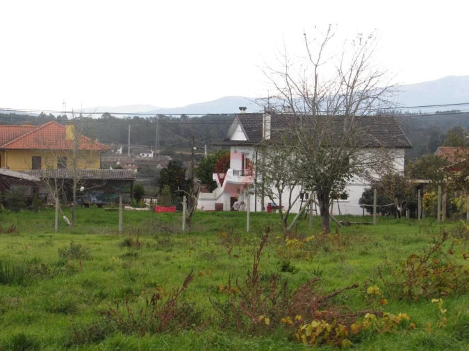 Terreno para Venda em Troporiz e Lapela Foto 5