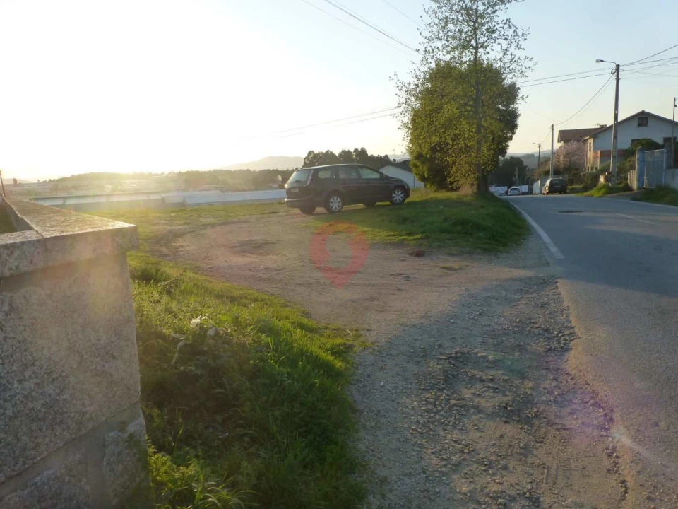 Terreno para Venda em Mazedo e Cortes Foto 2