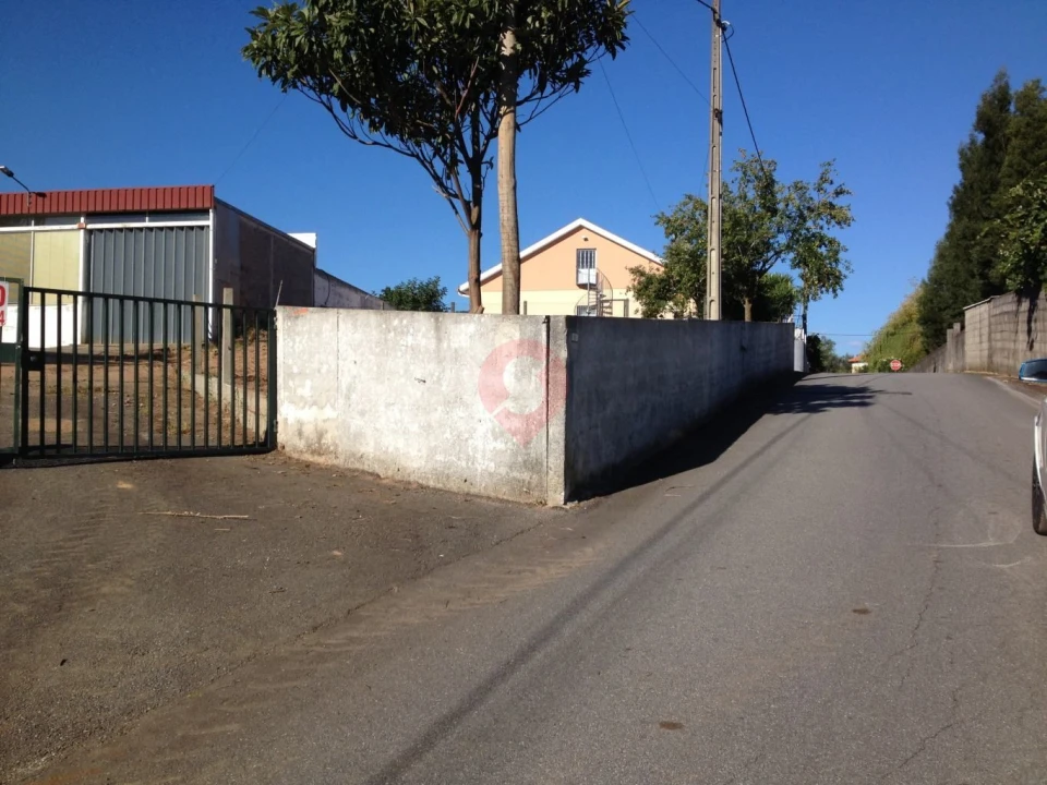 Terreno para Venda em Torre e Vila Mou Foto 2
