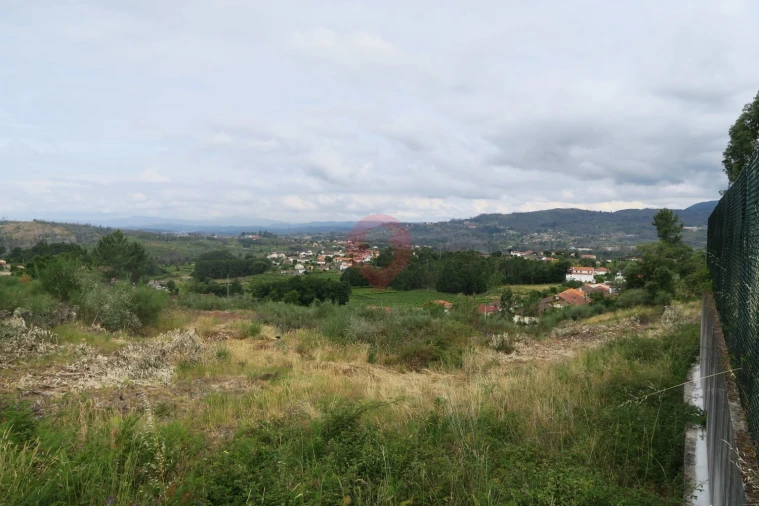 Terreno para Venda em Ceivães e Badim Foto 4