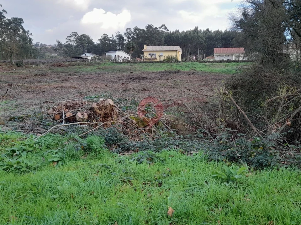 Terreno para Venda em Valença, Cristelo Covo e Arão Foto 2