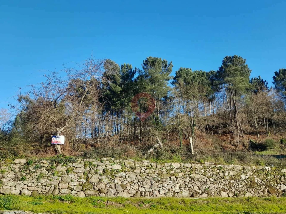 Terreno para Venda em Paderne Foto 1