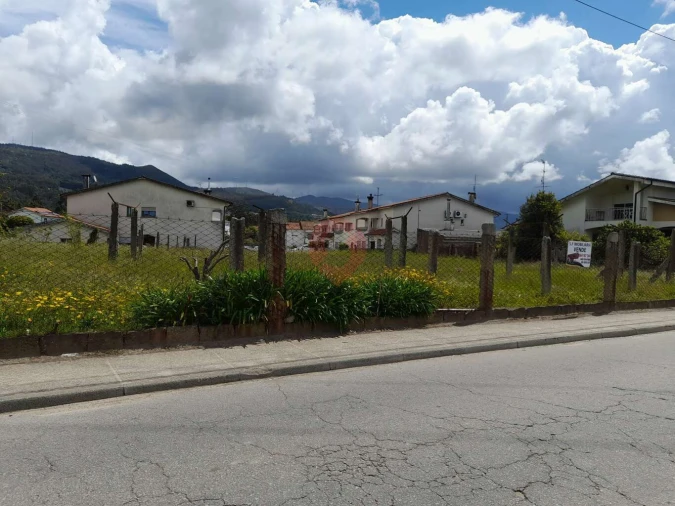 Terreno para Venda em Valença, Cristelo Covo e Arão Foto 4