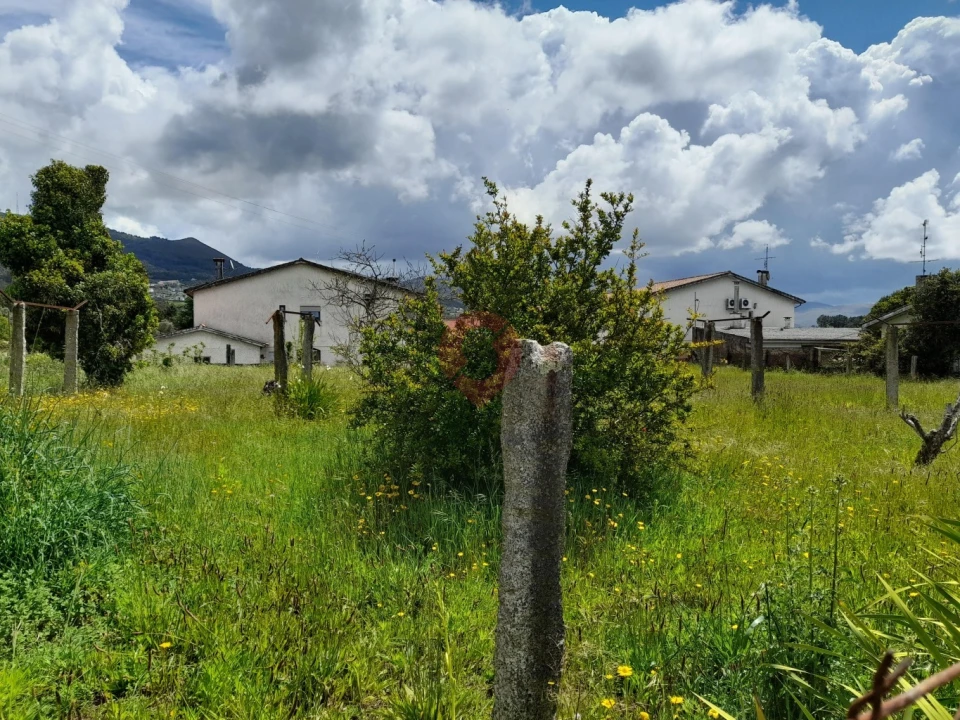 Terreno para Venda em Valença, Cristelo Covo e Arão Foto 3