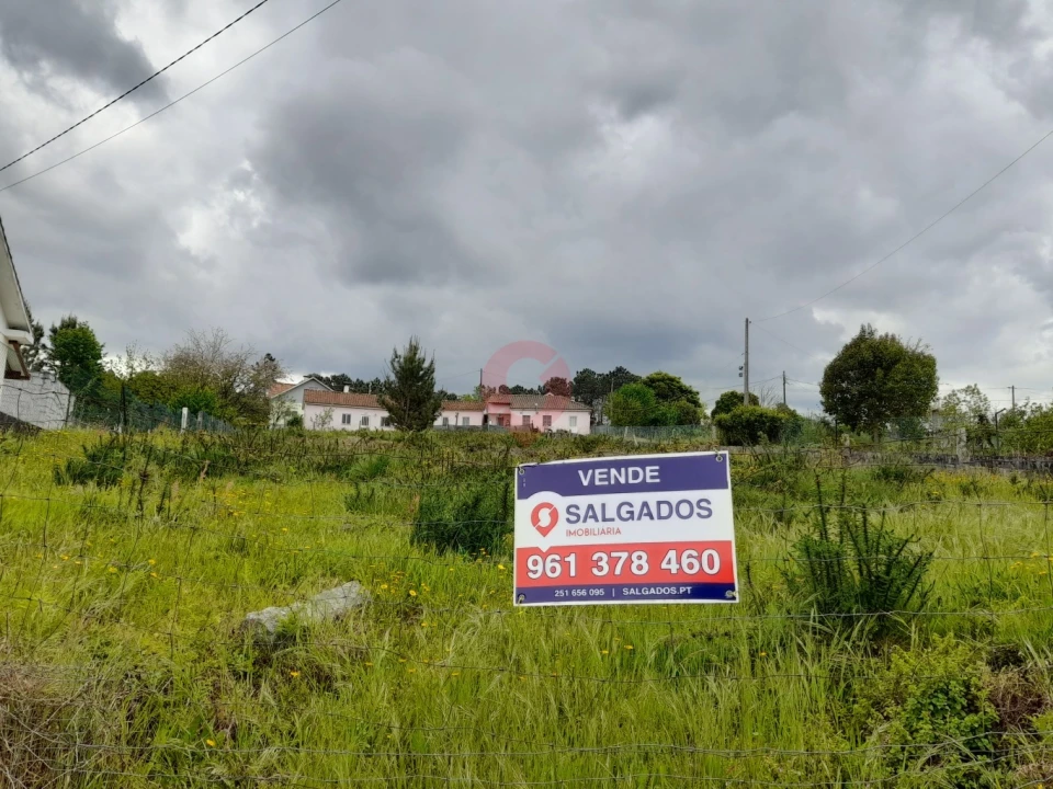 Terreno para Venda em Mazedo e Cortes Foto 1