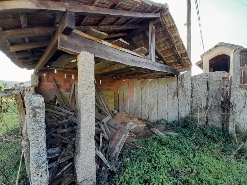 Terreno para Venda em Gondomil e Sanfins Foto 2