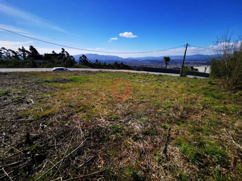 Terreno para Venda em Valença, Cristelo Covo e Arão Foto 2