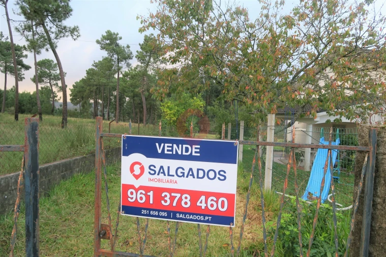 Terreno para Venda em Monção e Troviscoso Foto 1