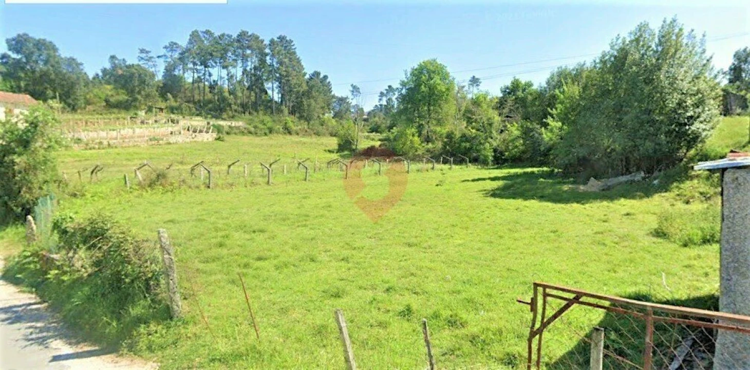 Terreno para Venda em Mazedo e Cortes Foto 1