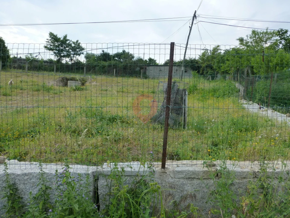 Terreno para Venda em Prado e Remoães Foto 1