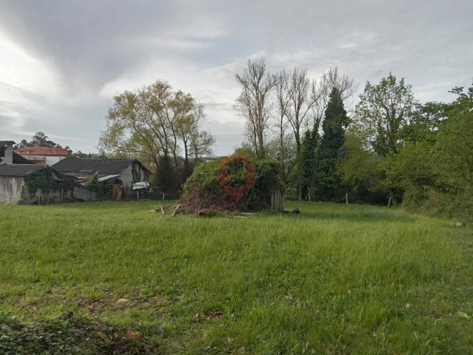 Terreno para Venda em Mazedo e Cortes Foto 2