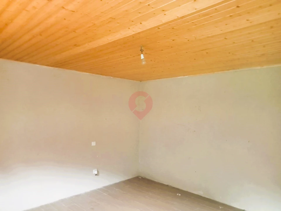 Terreno para Venda em Riba de Mouro Foto 8