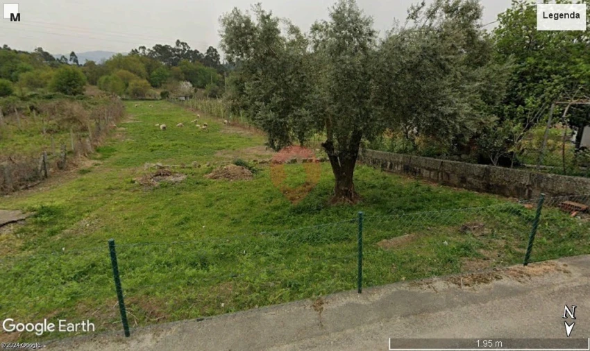 Terreno para Venda em Troporiz e Lapela Foto 2