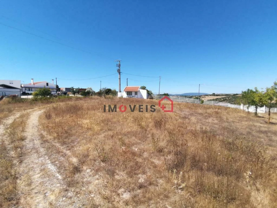 Terreno para Venda em Achete, Azoia de Baixo e Póvoa de Santarém Foto 4