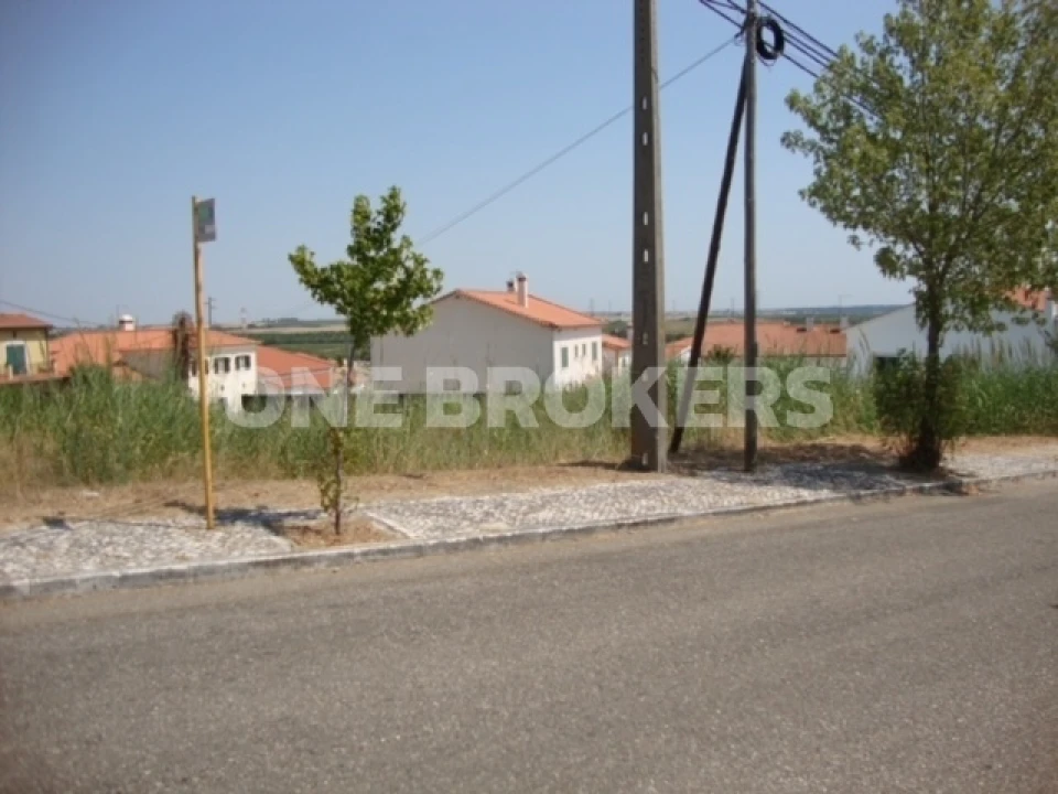 Terreno para Venda em Marvila, Ribeira Santarém, São Salvador, São Nicolau Foto 1