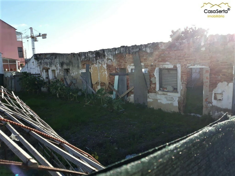 Terreno para Venda em Amora Foto 1