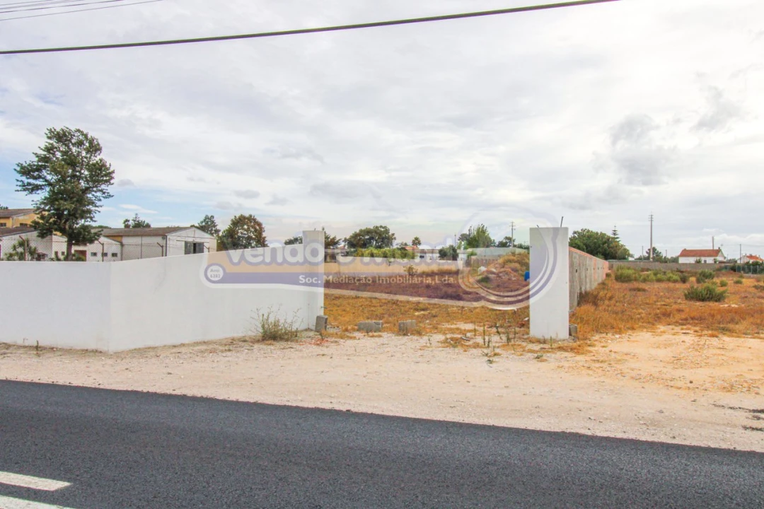 Terreno para Venda em Salvaterra de Magos e Foros de Salvaterra Foto 1
