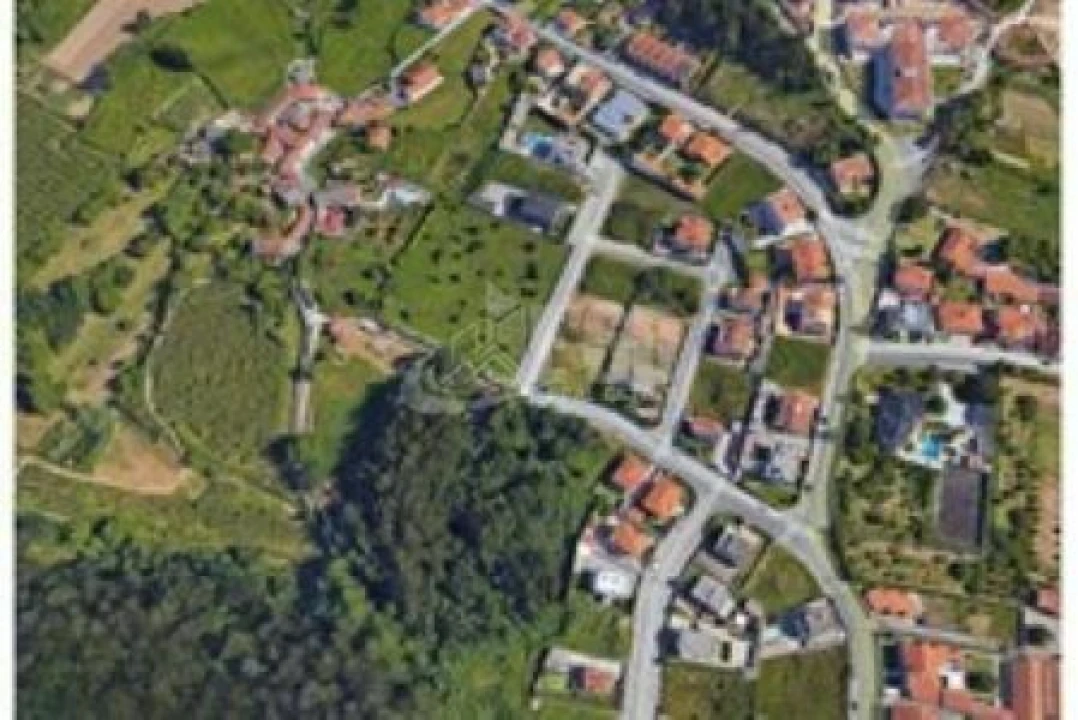 Terreno para Venda em Pedroso e Seixezelo Foto 1