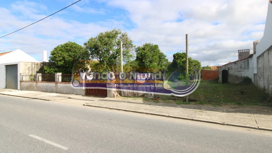 Terreno para Venda em Muge