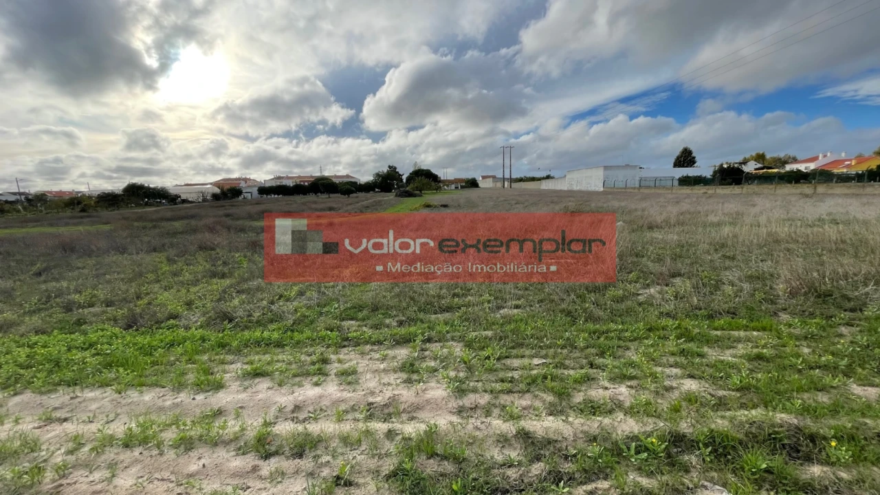 Terreno para Venda em Atalaia e Alto Estanqueiro-Jardia Foto 2