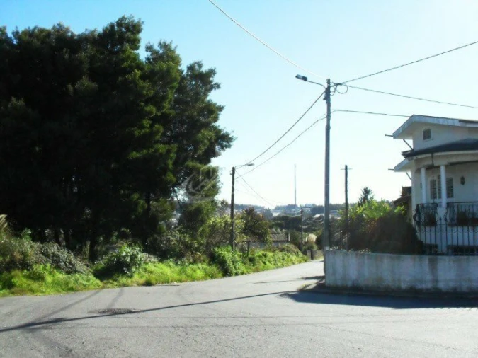 Terreno para Venda em Mozelos Foto 4