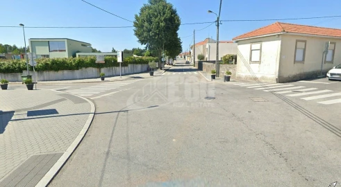 Terreno para Venda em Grijó e Sermonde