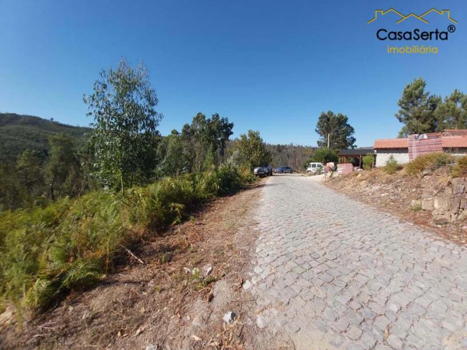 Terreno para Venda em Mosteiro Foto 2