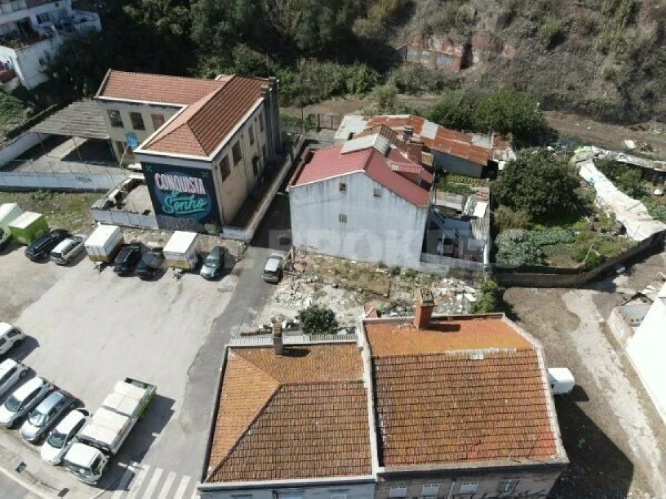 Terreno para Venda em Campolide Foto 3