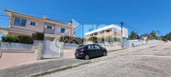 Terreno para Venda em São João da Madeira